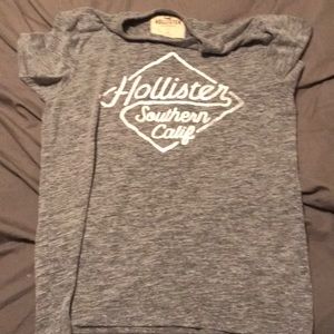 Hollister t shirt